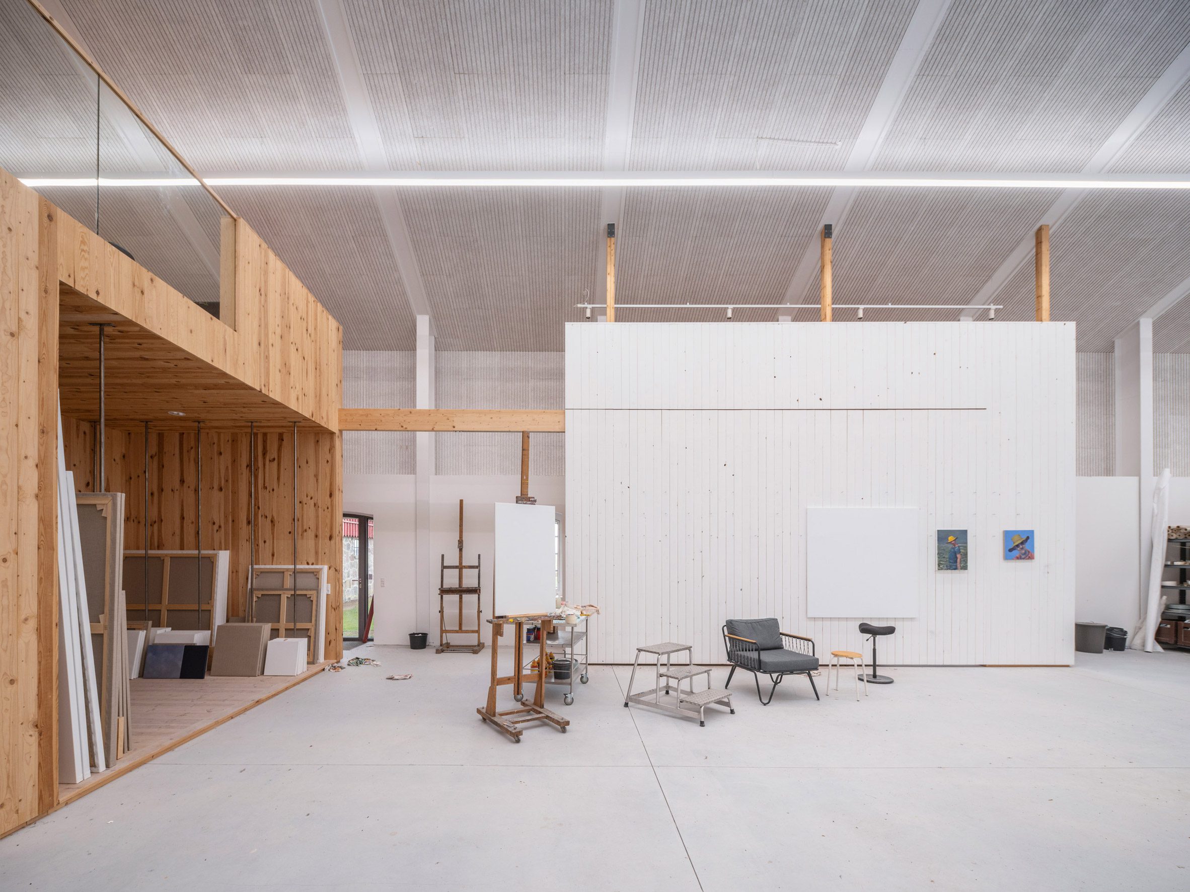 300 年丹麦谷仓改造为艺术家 Michael Kvium 工作室丨Schack Arkitektur-26