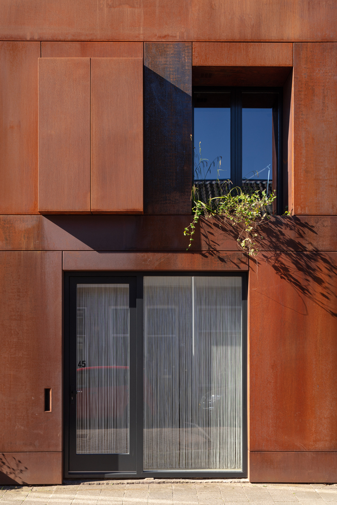 荷兰 Utrecht 市 Zecc Architecten 设计的钢铁艺术住宅-23