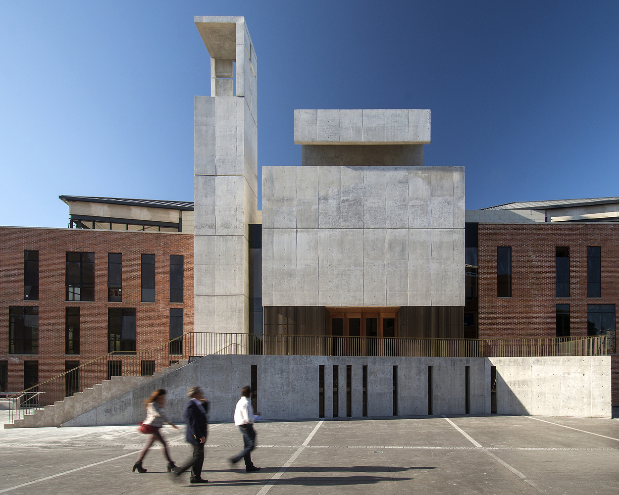 阿根廷大学船坞重建项目 · 宗教与建筑的融合-46