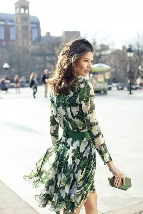 2017 流行色草木绿，这样穿让你远离路人-62