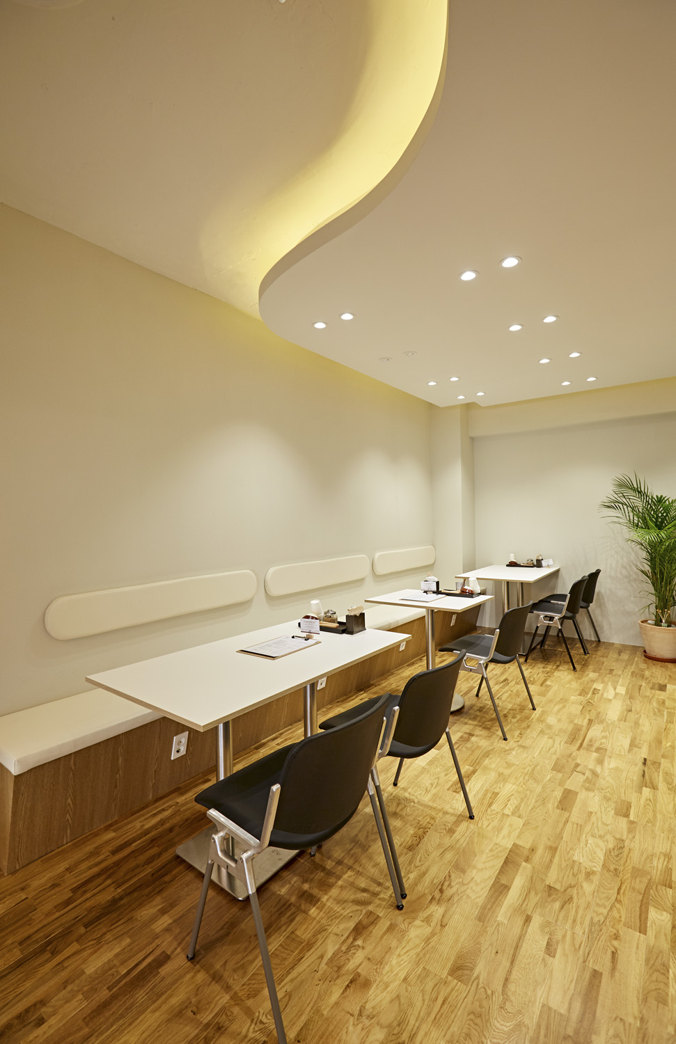 25 平简约咖啡馆，室内设计打造温馨氛围-15