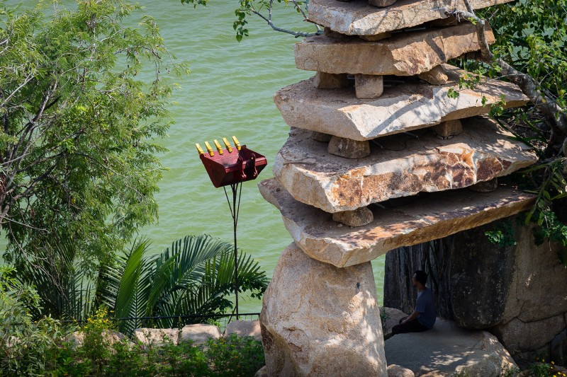 芽庄质朴石庙-6