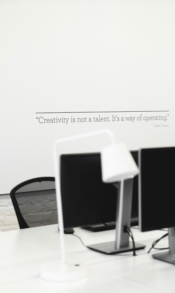 魁北克城 Patriarche 办公室 - 旧工厂中的现代创意空间-20