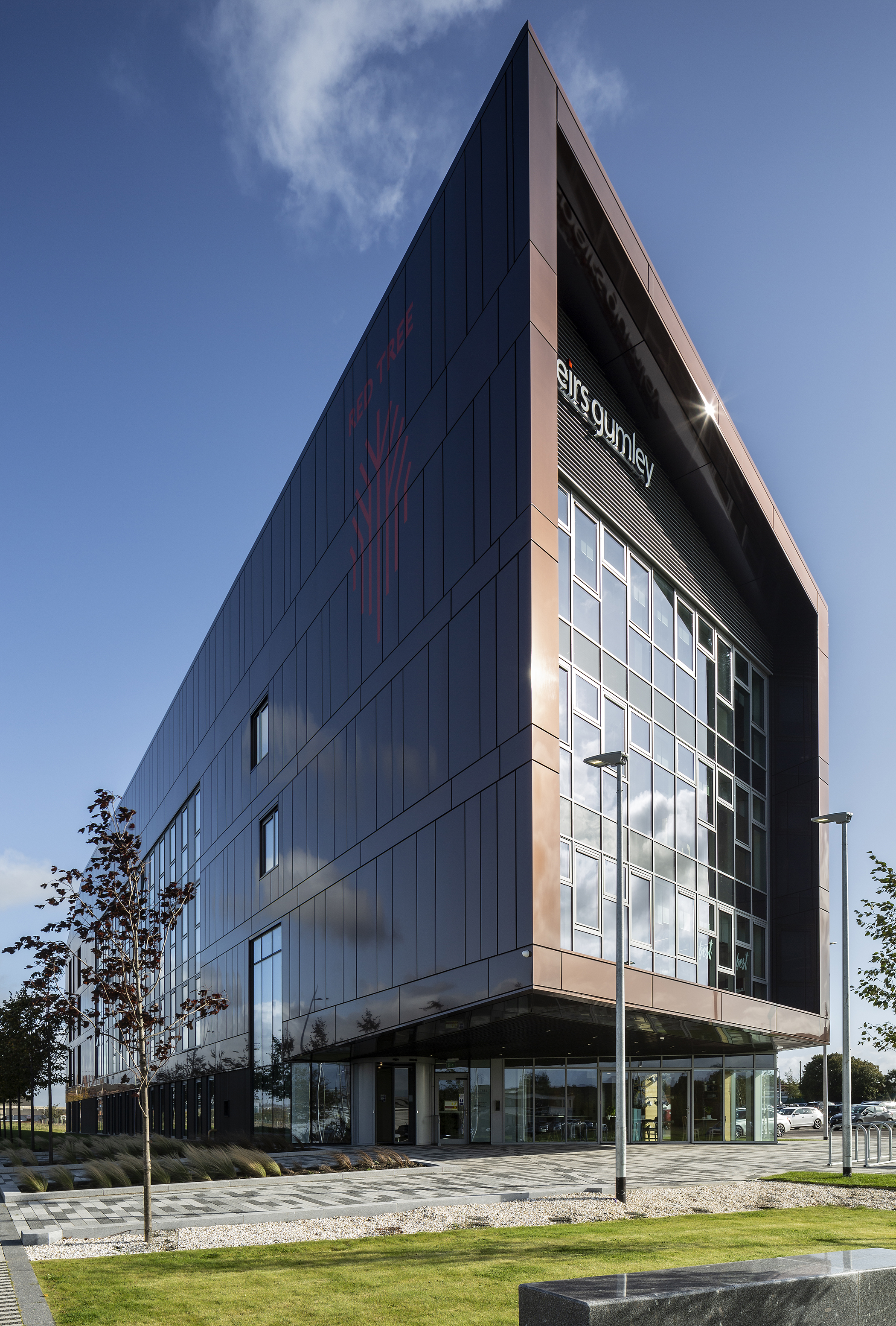 苏格兰最大再生计划中的商业建筑示范-10