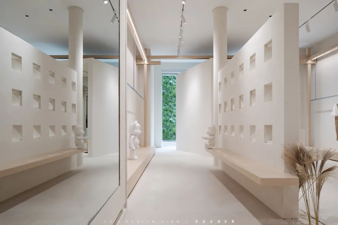 打破重组构建新秩序,南京 100㎡童装店设计展示创新空间美学-21