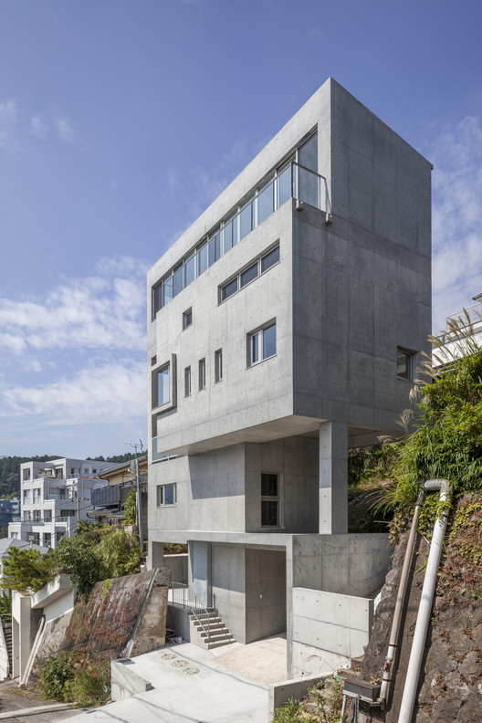 日本 Atami Tower House 混凝土塔楼设计丨Ashida Architect & Associates-10