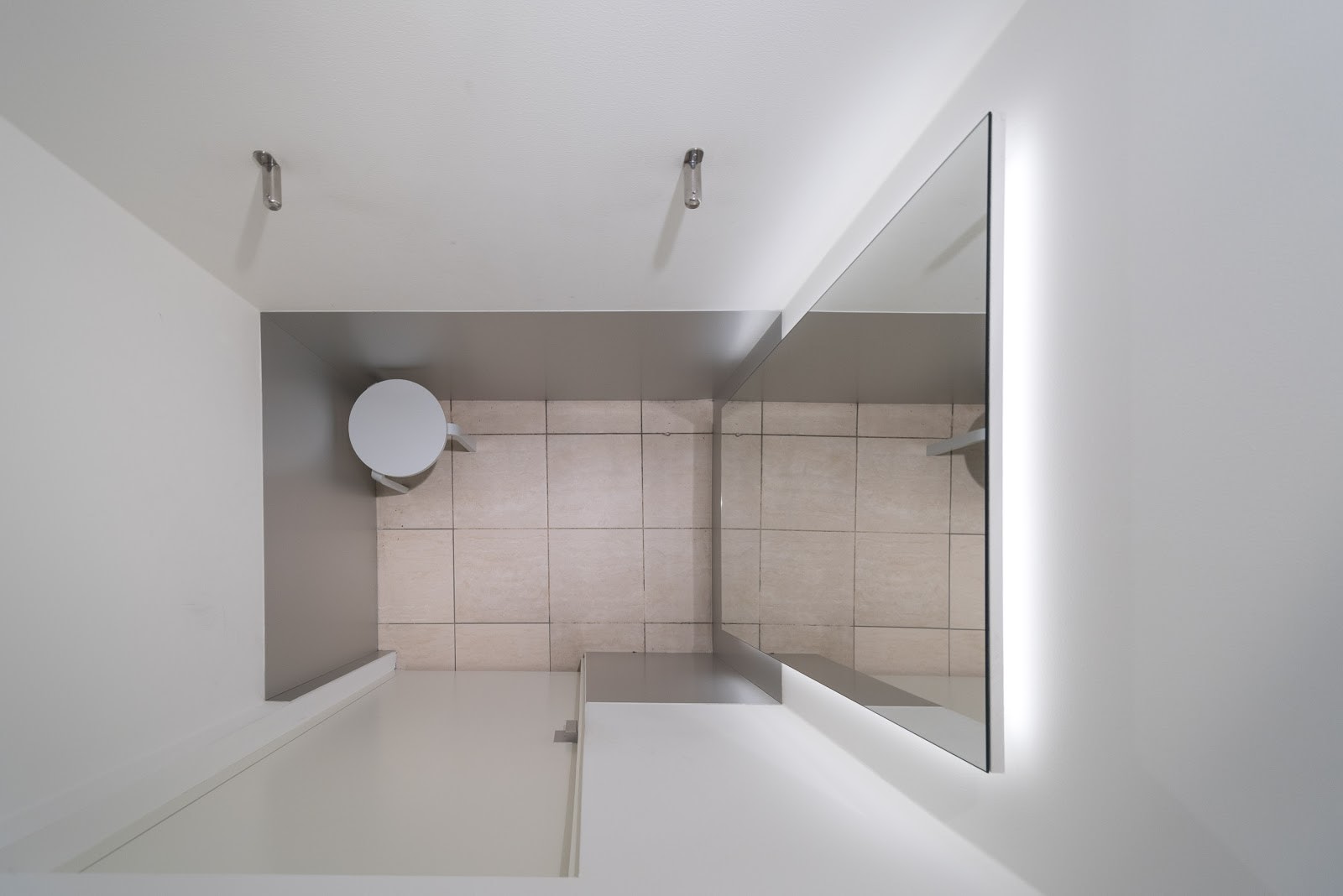 Ganni在哥本哈根Magasin百货店内店铺设计丨丹麦哥本哈根丨未明确提及具体设计团队名称-8