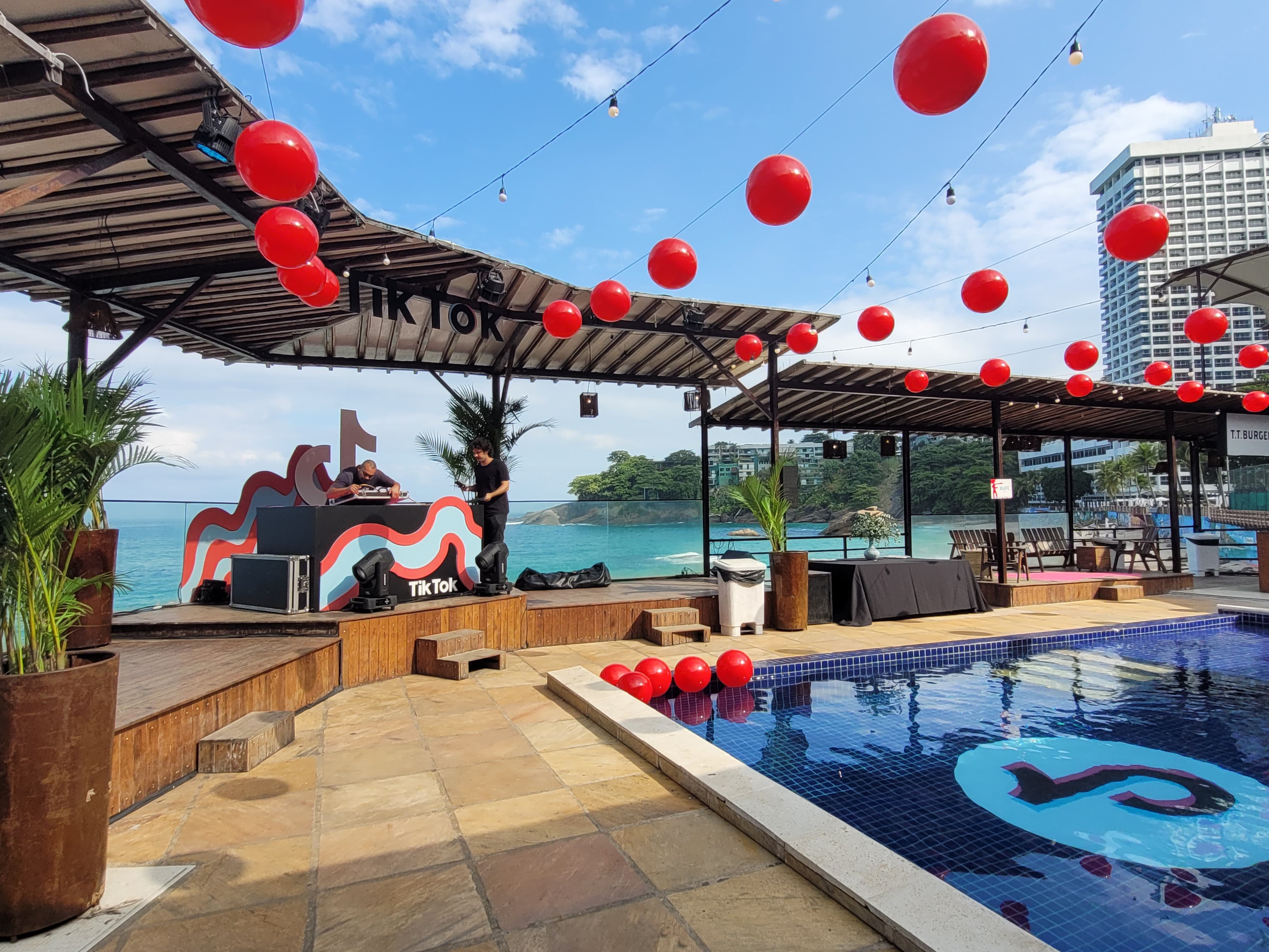 CENOGRAFIA | TIKTOK LIVE FEST (RJ) 2024-27