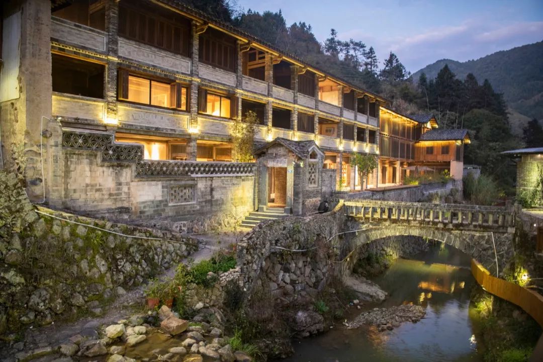 归隐深山，客家土楼变身为文化行馆-40