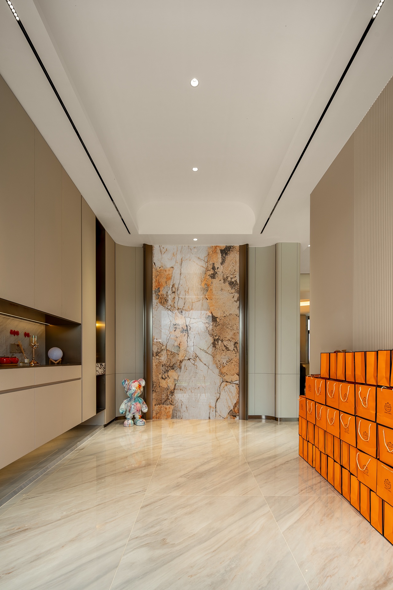 轻奢居所，是一种代际共存的温柔承载-1