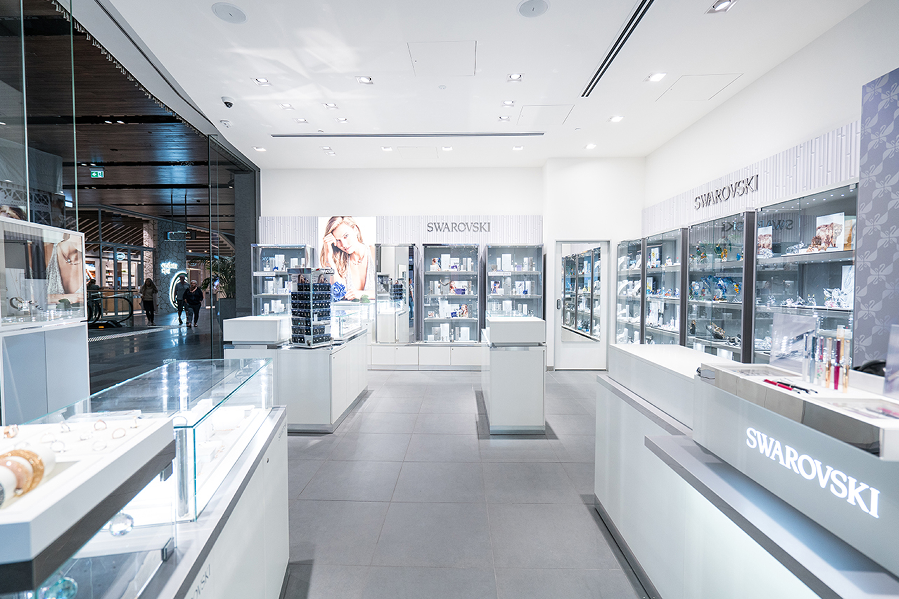 Swarovski Westfield Chermside Retail Fitout Brisbane | Unita-0