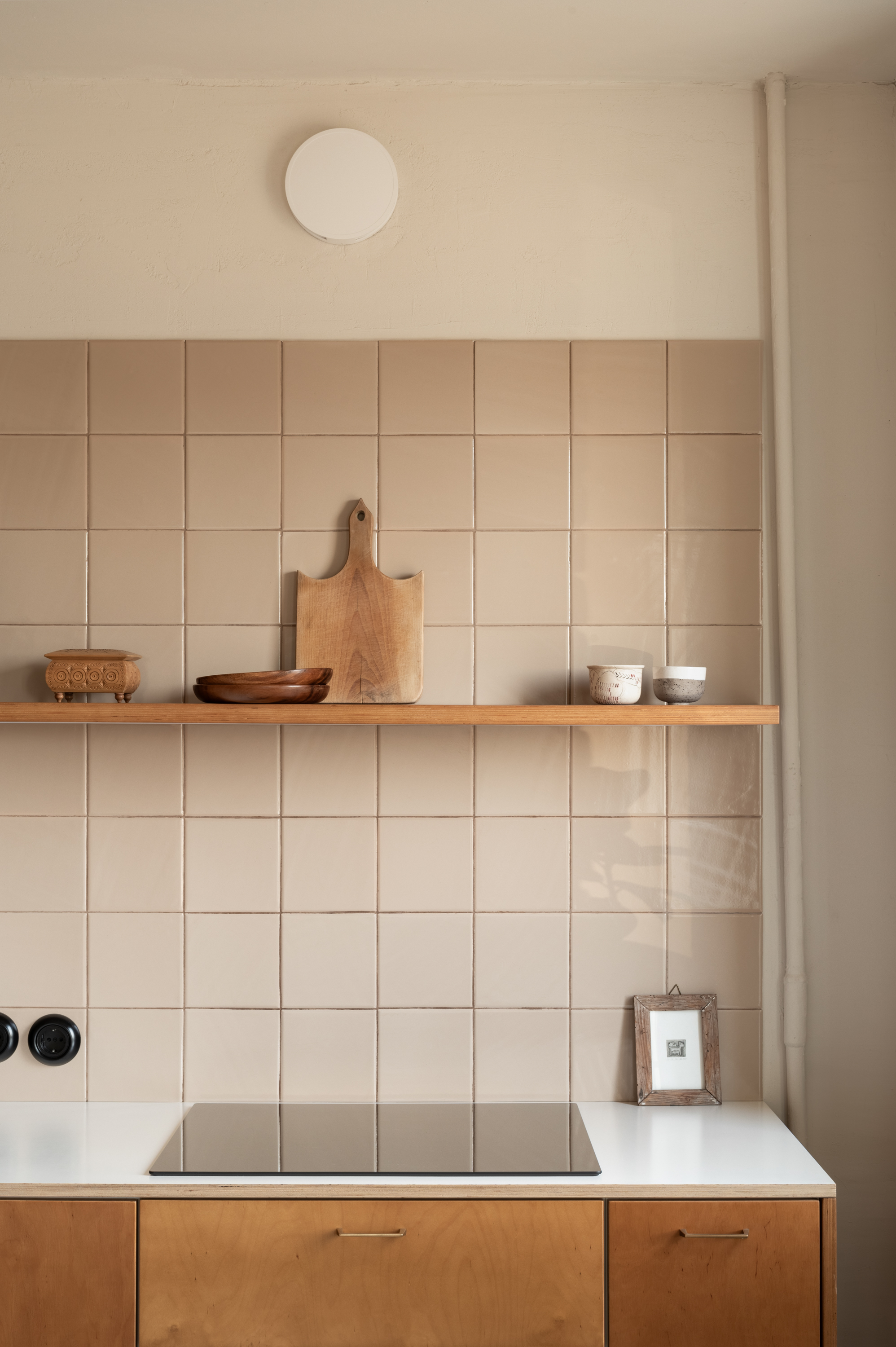 若ZOZULKA为特定人名、地名或品牌名等专有名词，通常可直接音译为佐祖尔卡  丨乌克兰利沃夫丨Iryna Bilohan-8