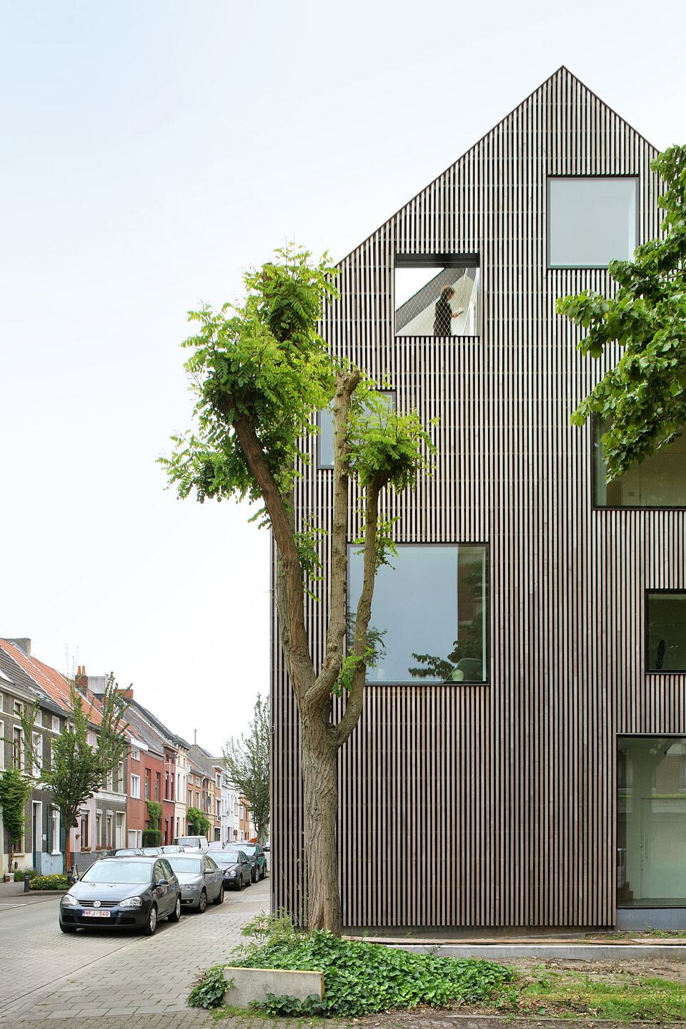 比利时特色小镇个性住宅改造-13