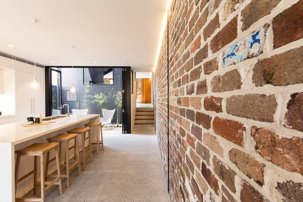 A Sydney House with an Industrial Past Incorporates Some of those Elements-13