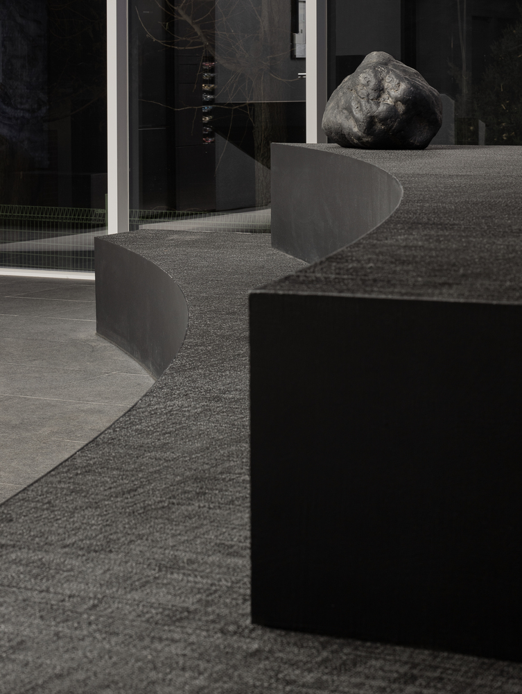 韩国 DMIL Office Lounge · 黑白简约的新媒体空间丨韩国首尔丨Plainoddity-34