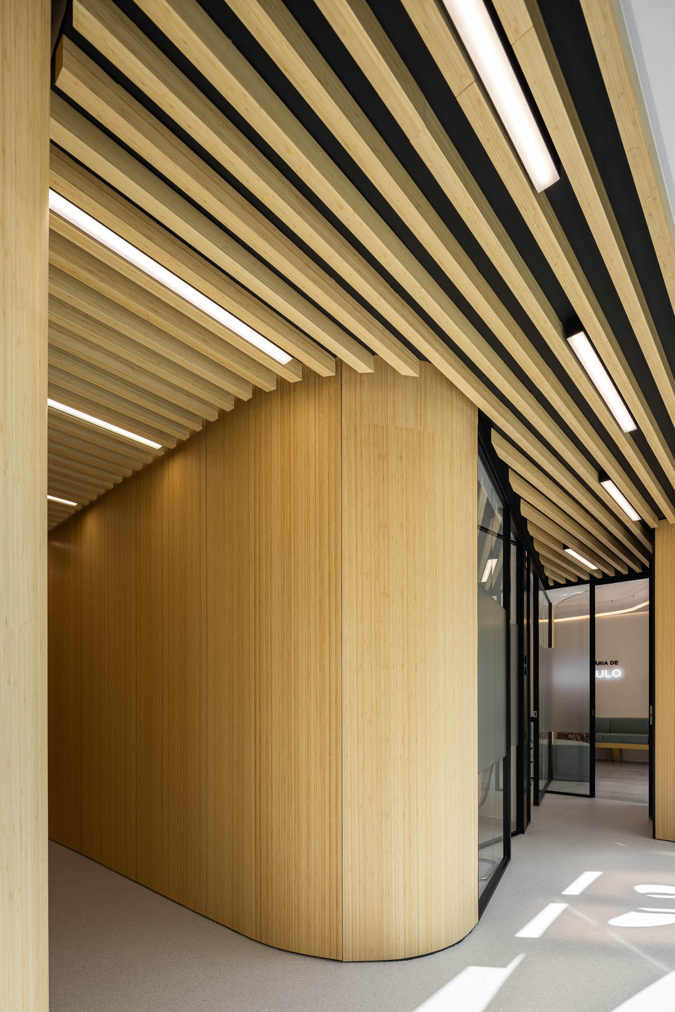 Clinica Dentária São Paulo 口腔医院丨Sabrab Architecture-38