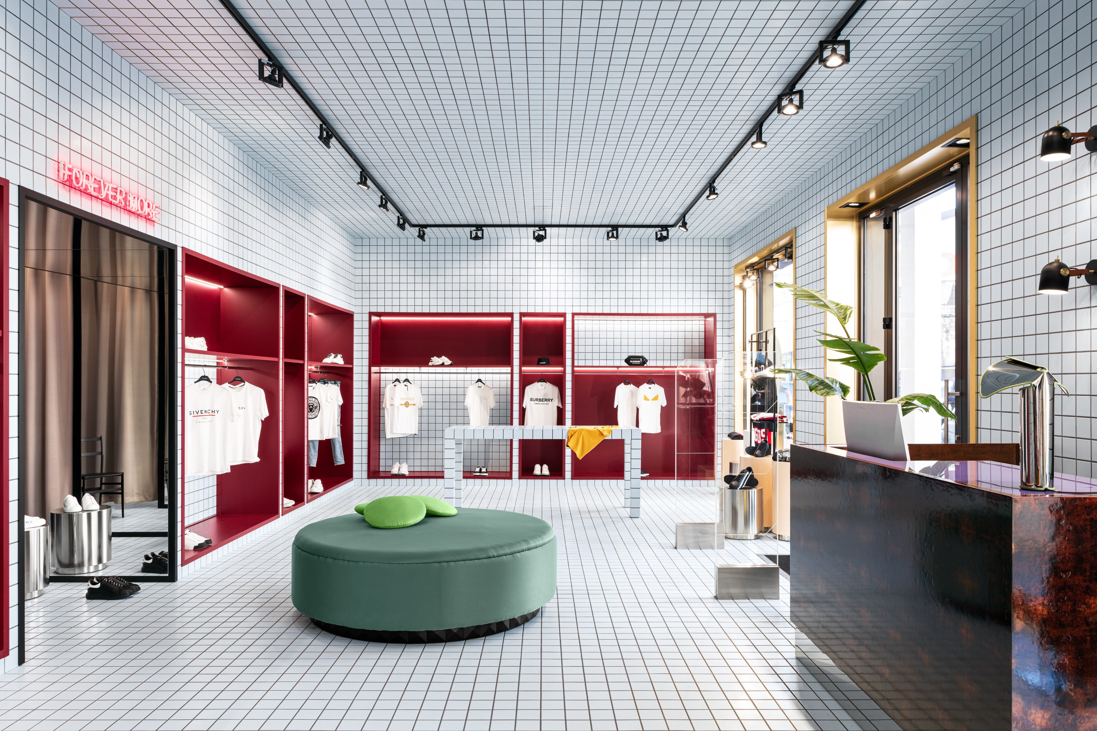 意大利服装店设计丨CARMINE ABATE-0