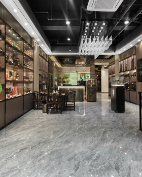 润霖酒业旗舰店 · 现代轻奢风格的通透空间设计丨中国深圳