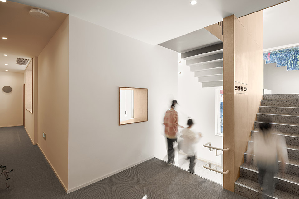 走神旅社 · 亲子友好,光影交织的山谷之家丨中国北京丨未来以北工作室-54