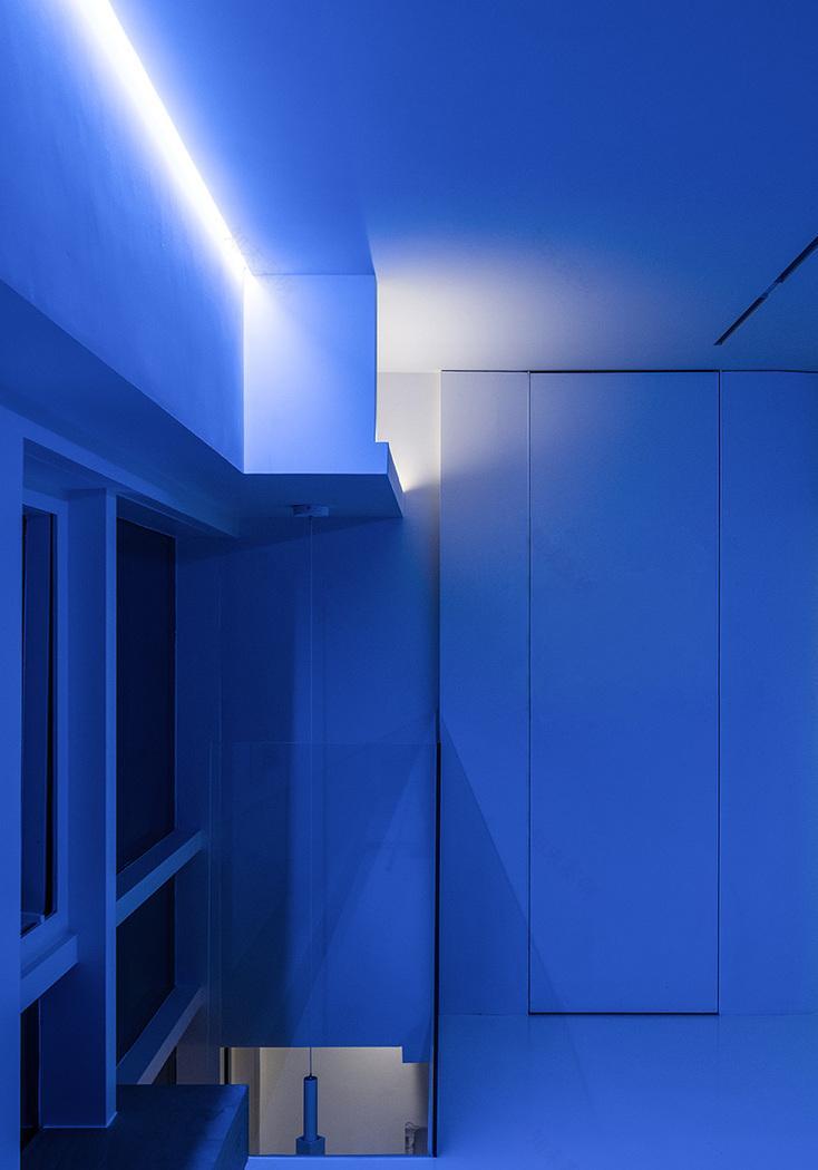 白色空间工作室设计-85