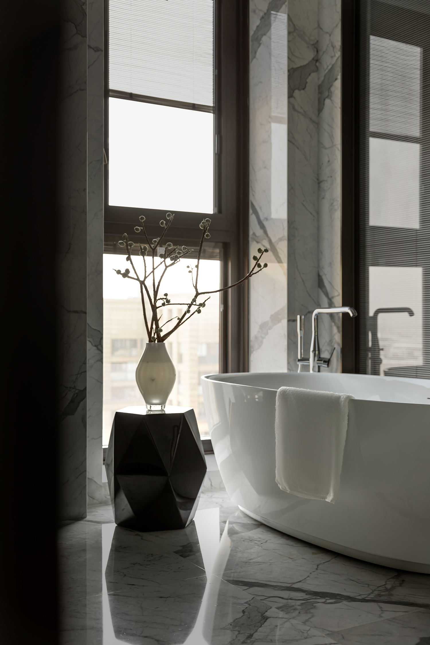 湖景大平层丨中国绍兴丨钱瀚设计团队,常青陈设-57