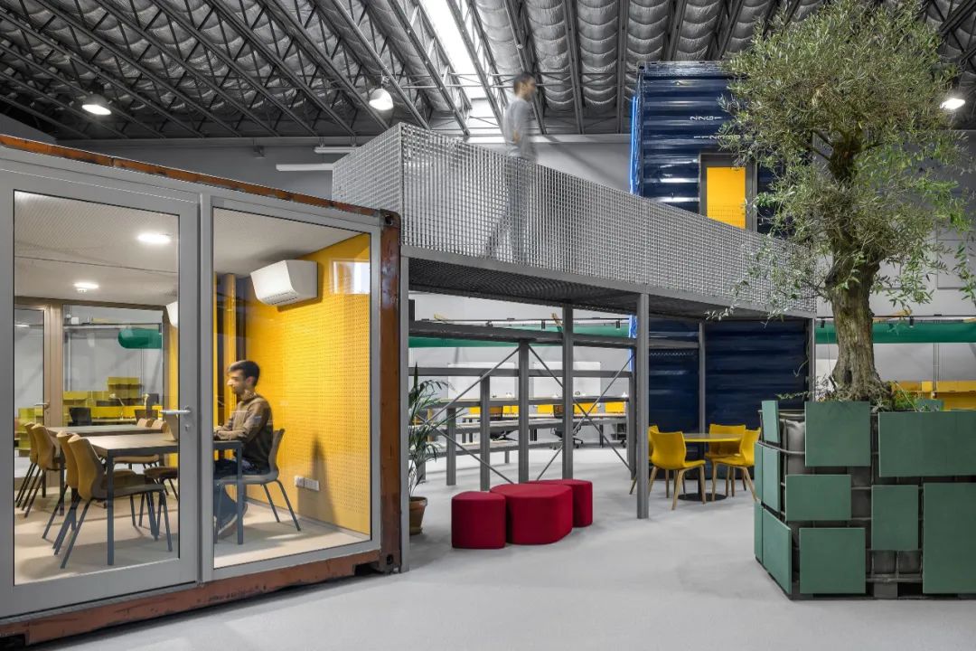 废弃仓库变身高颜值办公室,模块化设计成最大亮点-64