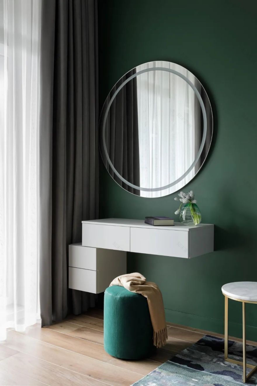 意大利 142㎡简约舒适三口之家丨Angelina Gladkova 和 Maxim Salasin-11