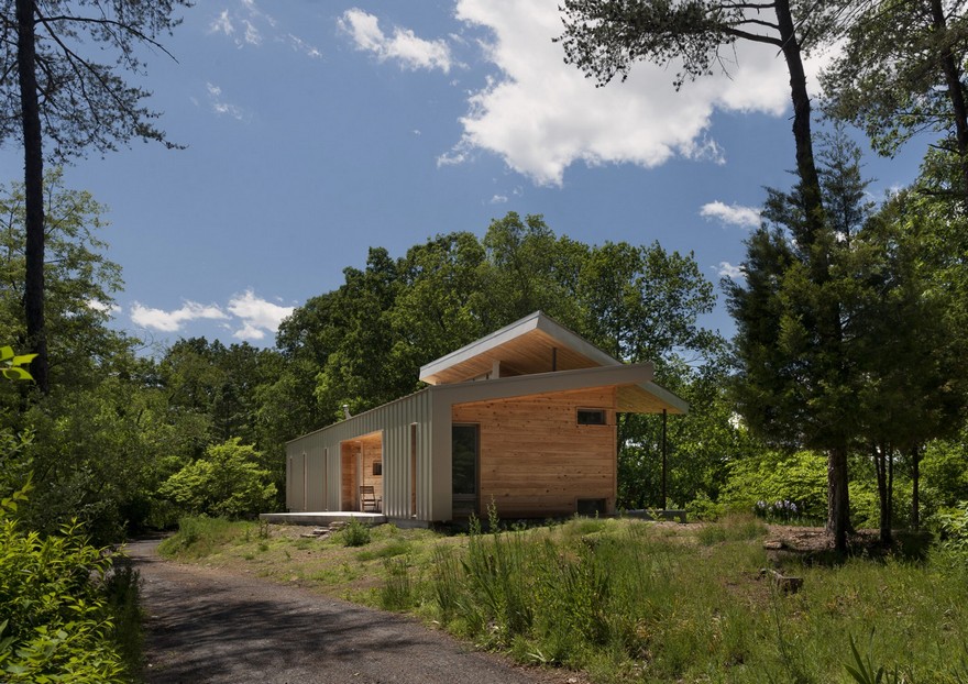 Modern Reinterpretation of the Vernacular Dogtrot Appalachia House-1