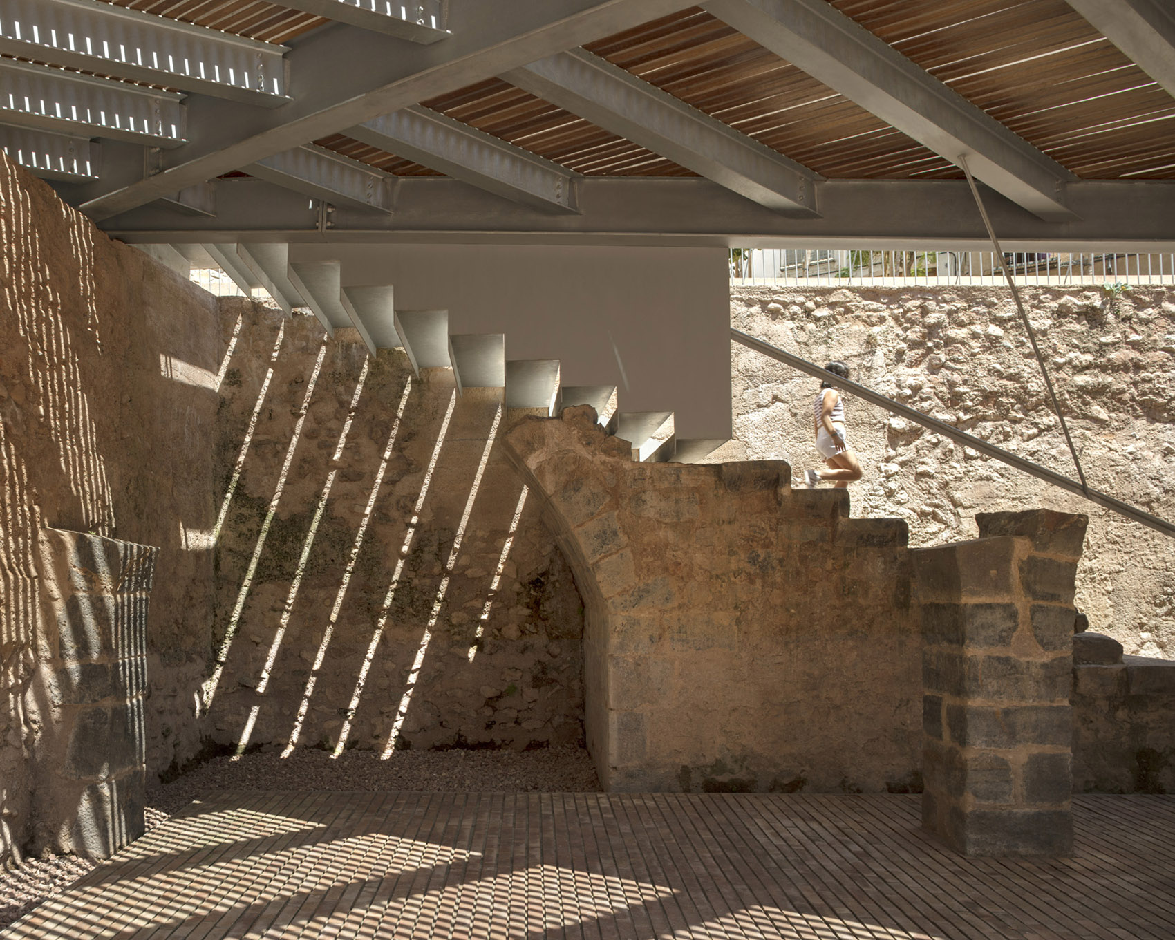 犹太教堂广场改造丨西班牙-30