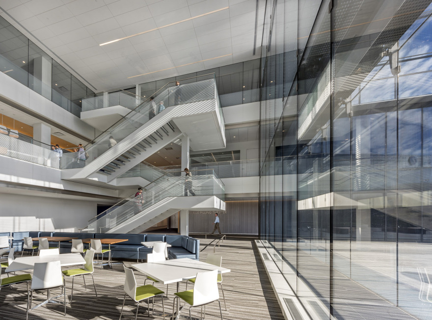 苏黎世保险公司北美总部大楼 / Goettsch Partners-34