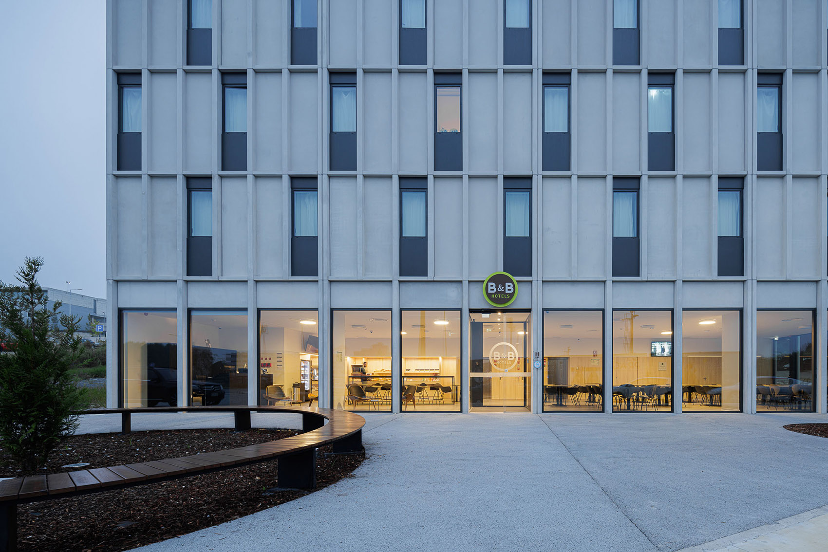 葡萄牙 B&B Famalicão 酒店丨Jorge Domingues Arquitetos-41