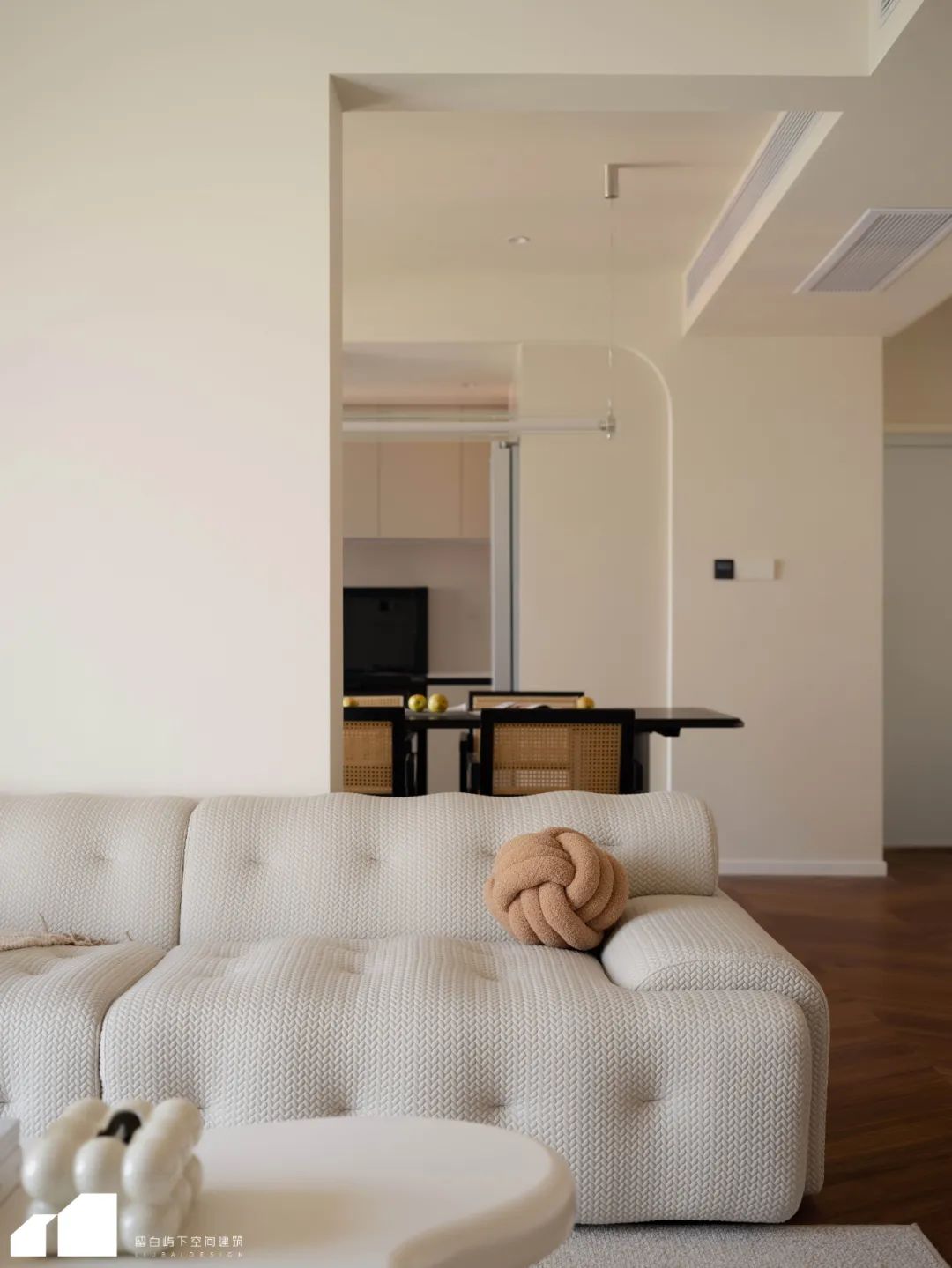 奶油风私宅设计丨留白屿下空间建筑-17