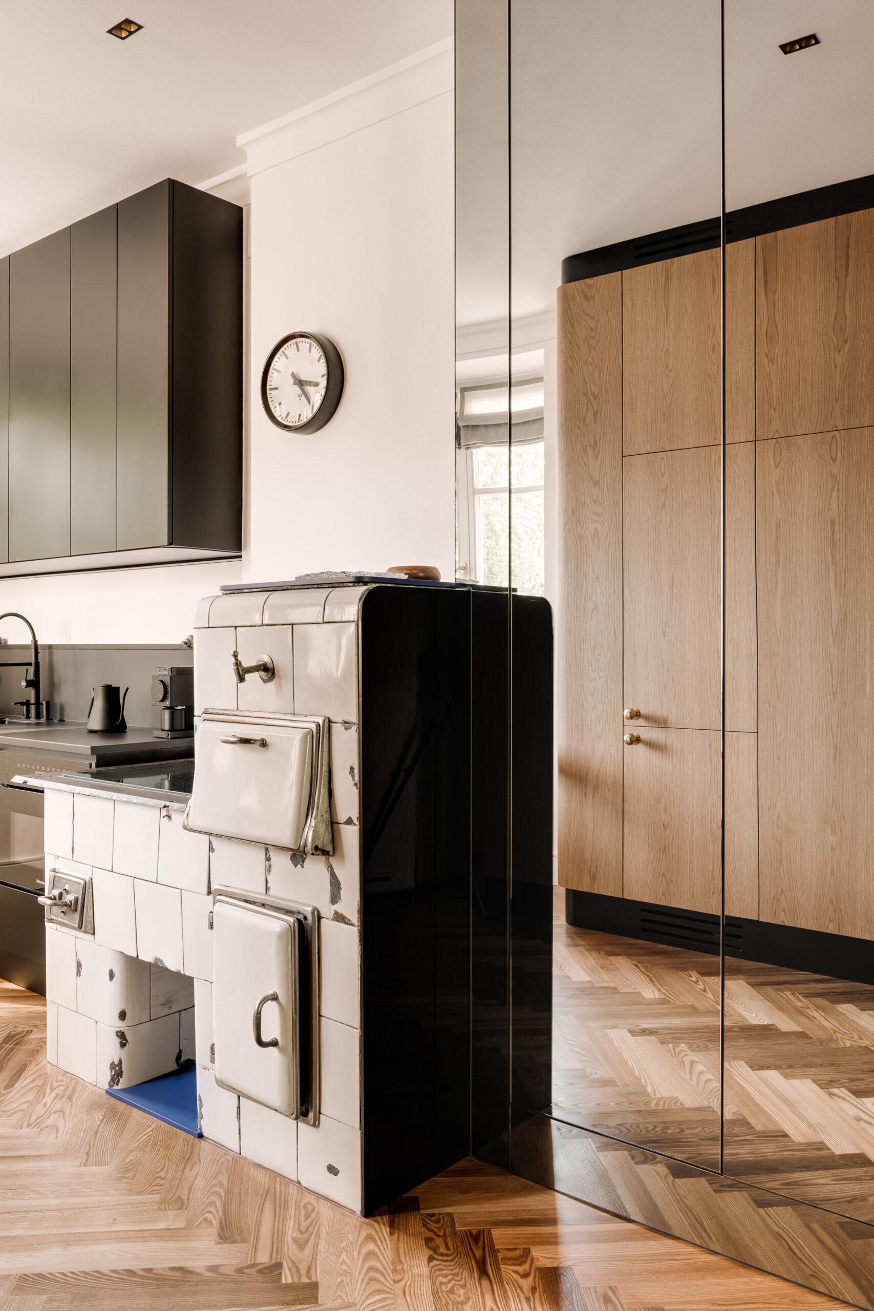 Starej Ochocie老建筑内公寓设计丨波兰华沙-20