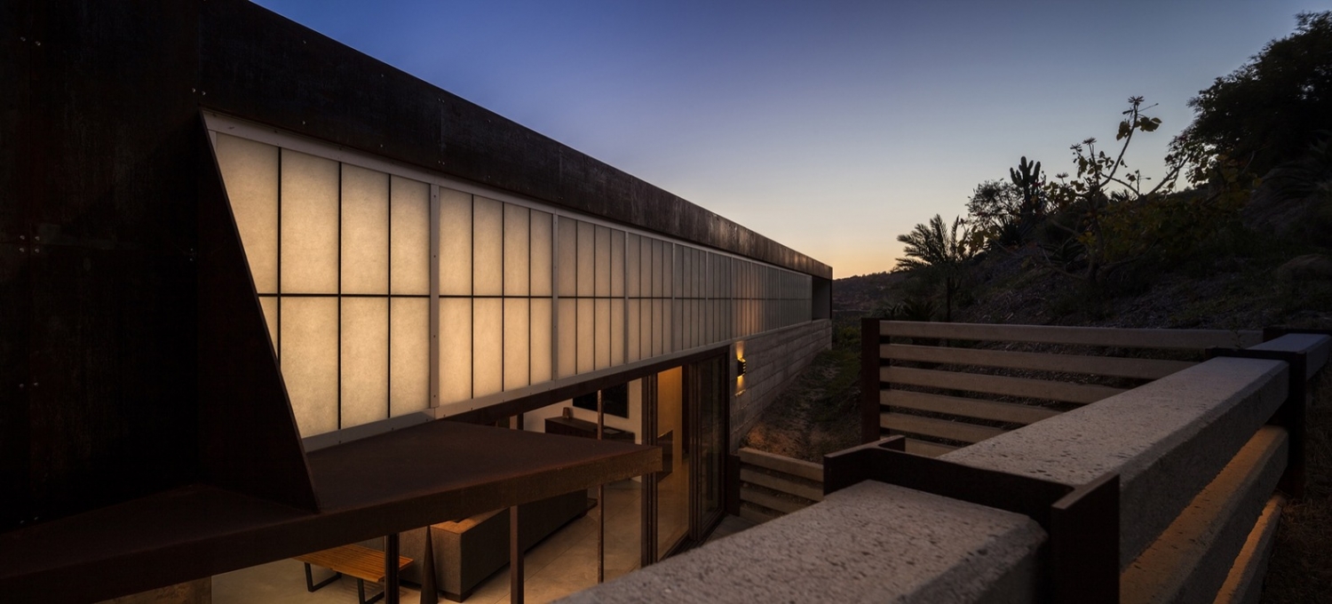 美国圣巴巴拉穿墙住宅-19