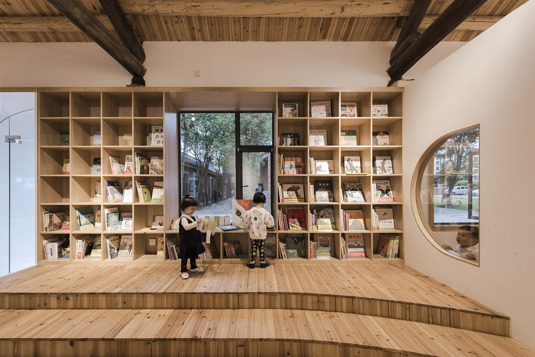 “小城故事”：两座旧厂房的新生，贵州 / 未来以北工作室-57