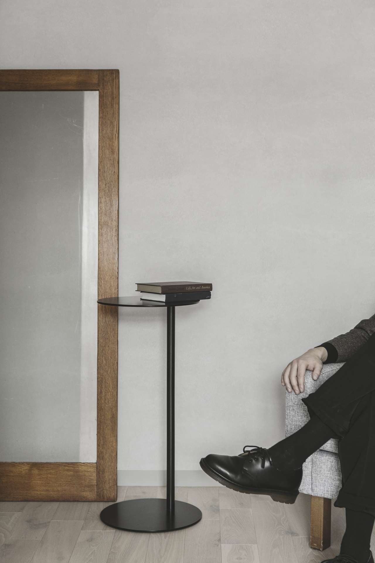 Gracefully Nostalgic A Contemporary Apartment in Minsk Reminisce About its Past-52