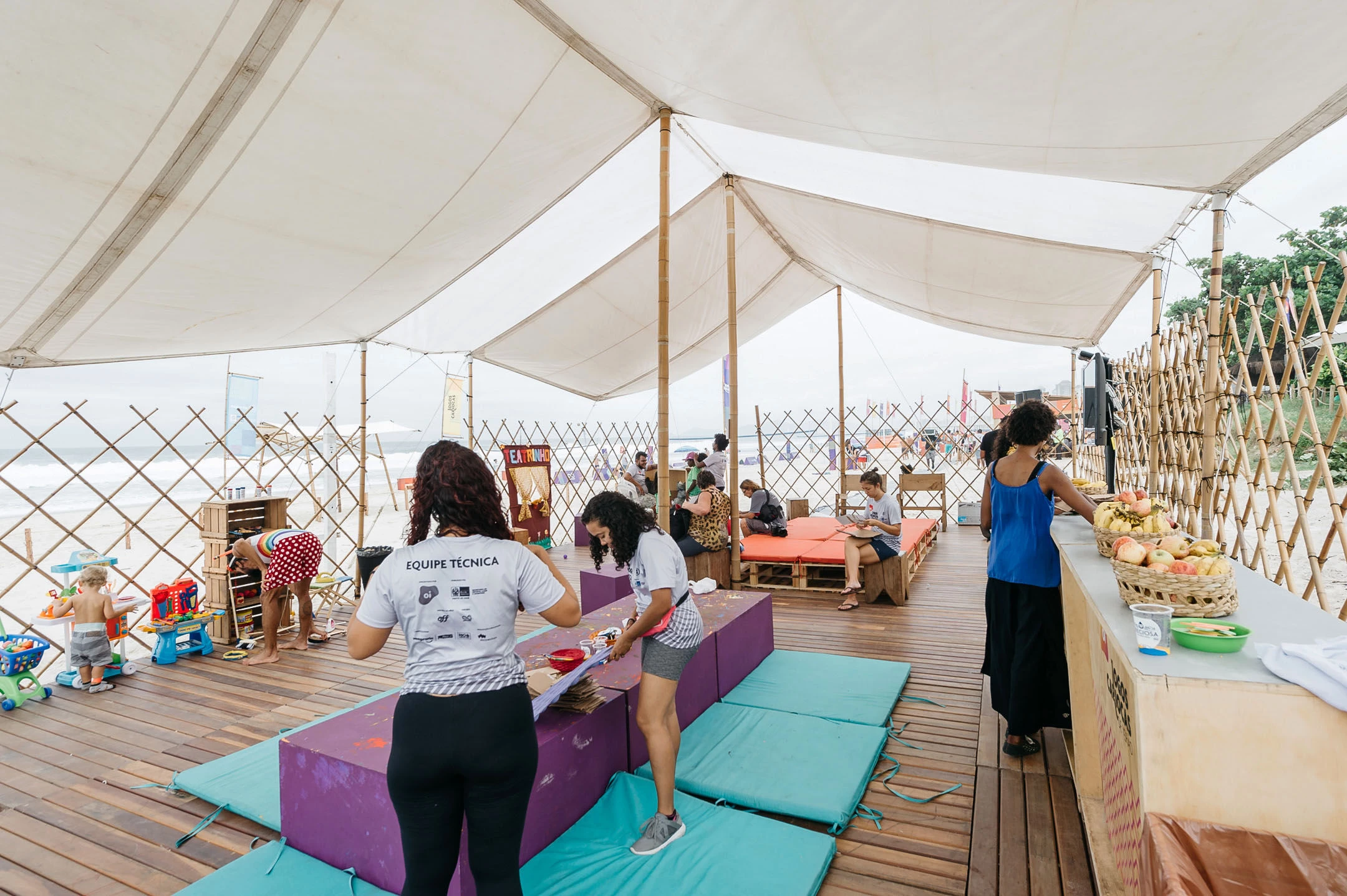 Textile bamboo structures for open-air events-37