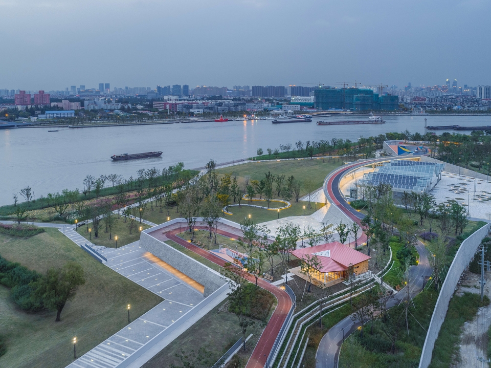 上海东岸望江驿 | 简约实用的沿江公共空间-39