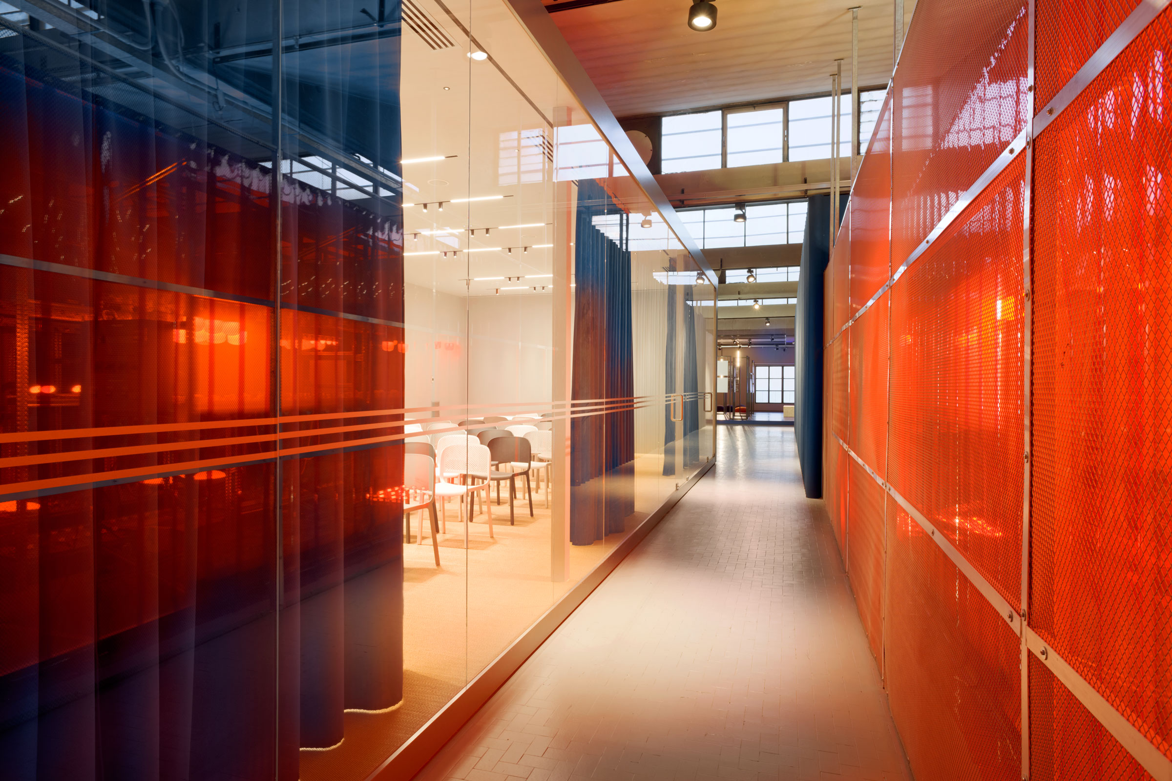 意式工业风展厅设计,传承历史,拥抱创新-7