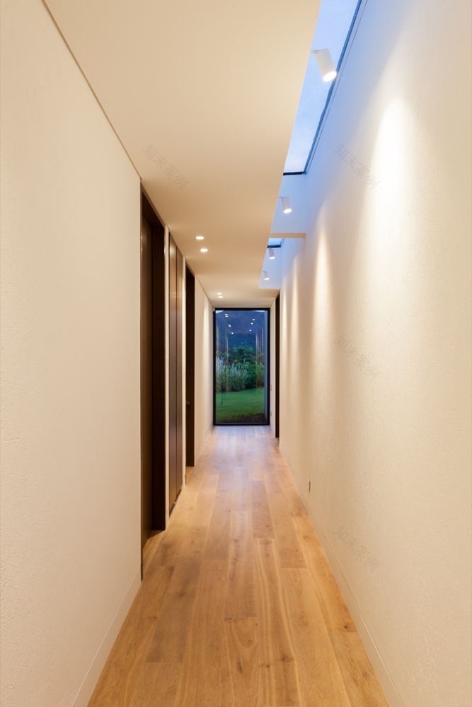 40 岁卡萨 · 与自然共生的单一层次住宅-40