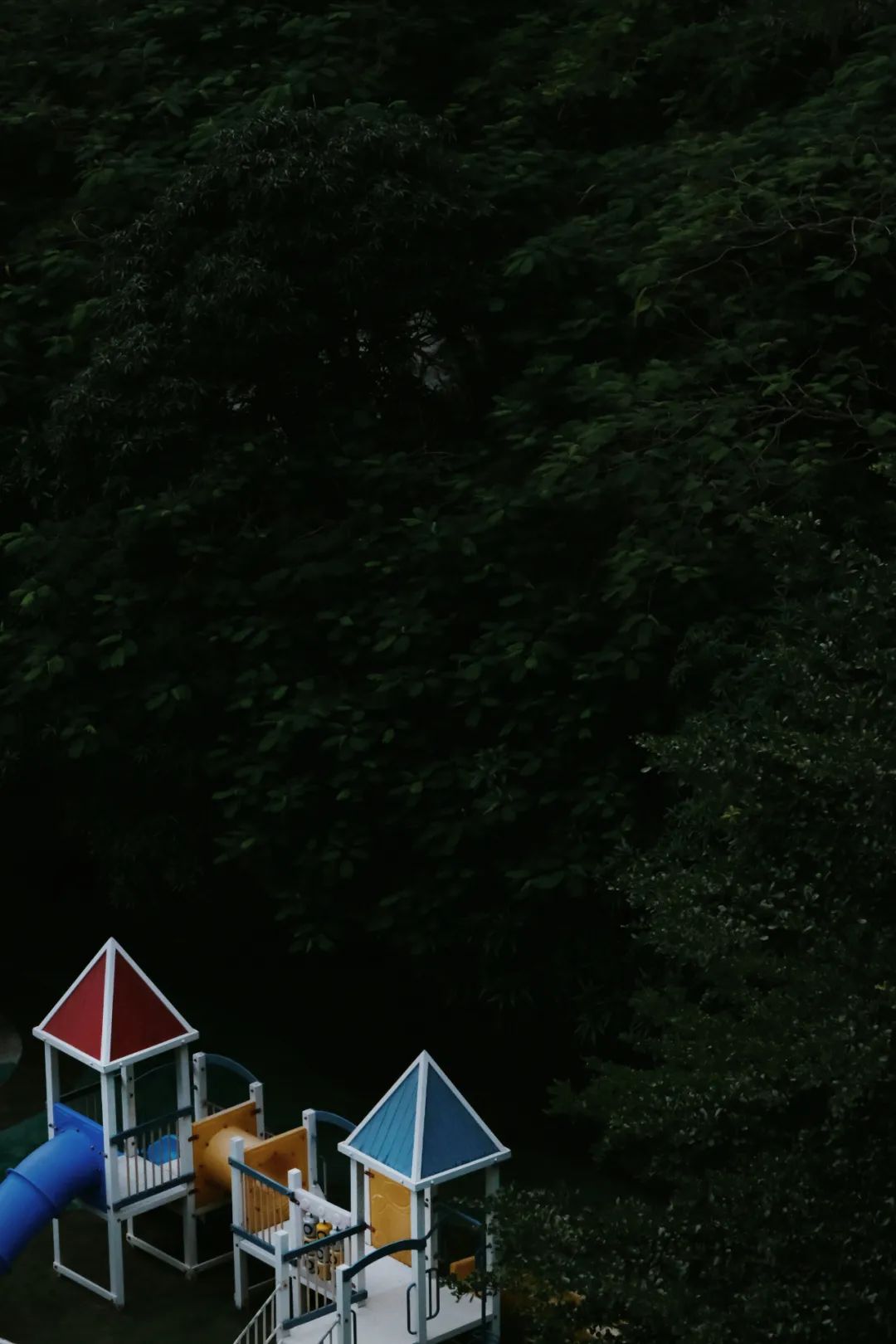 面朝大海的盒子 · 现代简约海景住宅设计丨深圳市允升合志建筑工程有限公司-11