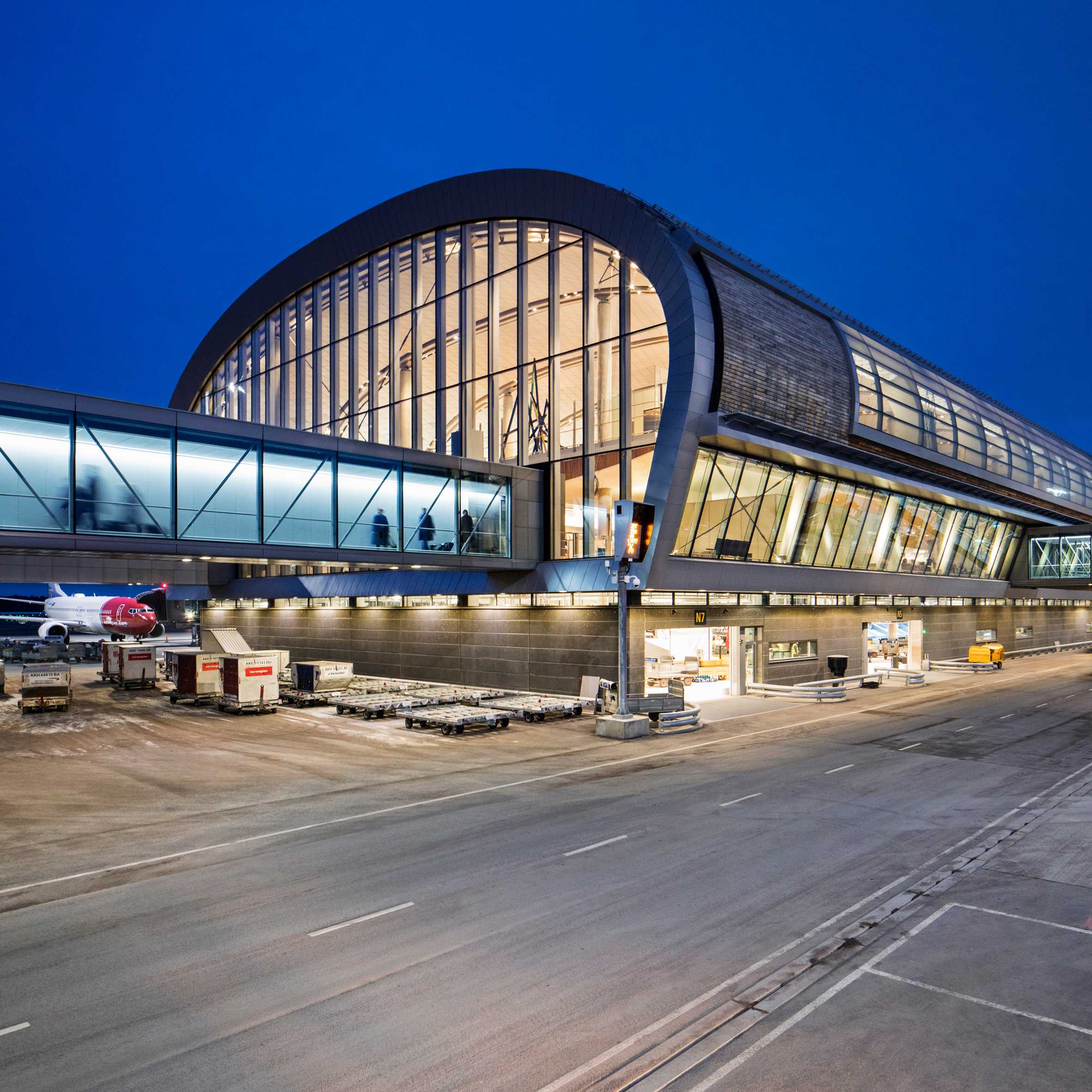 Nordic doubles the size of Oslo Airport with curved pier extension-0