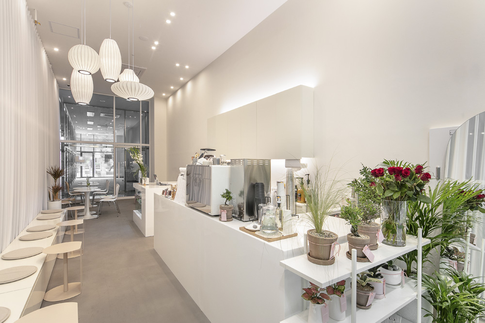 白色调的极简主义 | 20 平米的奢华室内设计-3