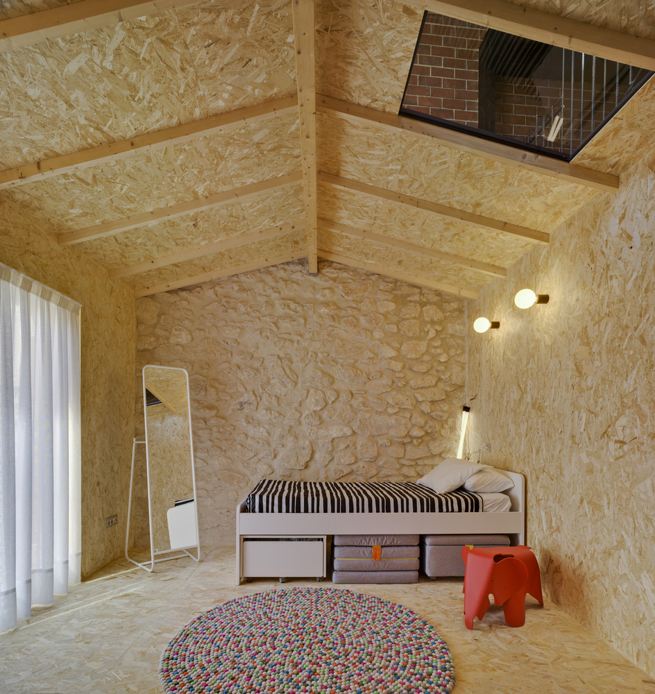 回归小尺度 | 西班牙 Novelda 的 Mac House-31