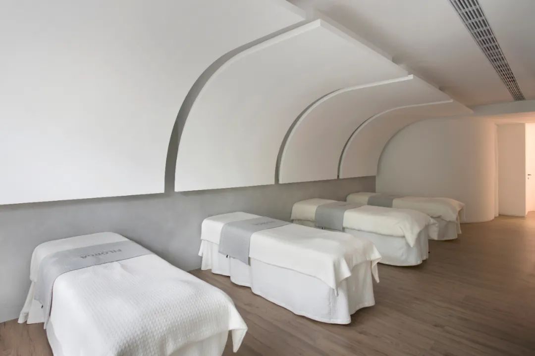 城市山丘B&M 美颜社丨中国汕头丨PADSTUDIO 质感建筑设计-47