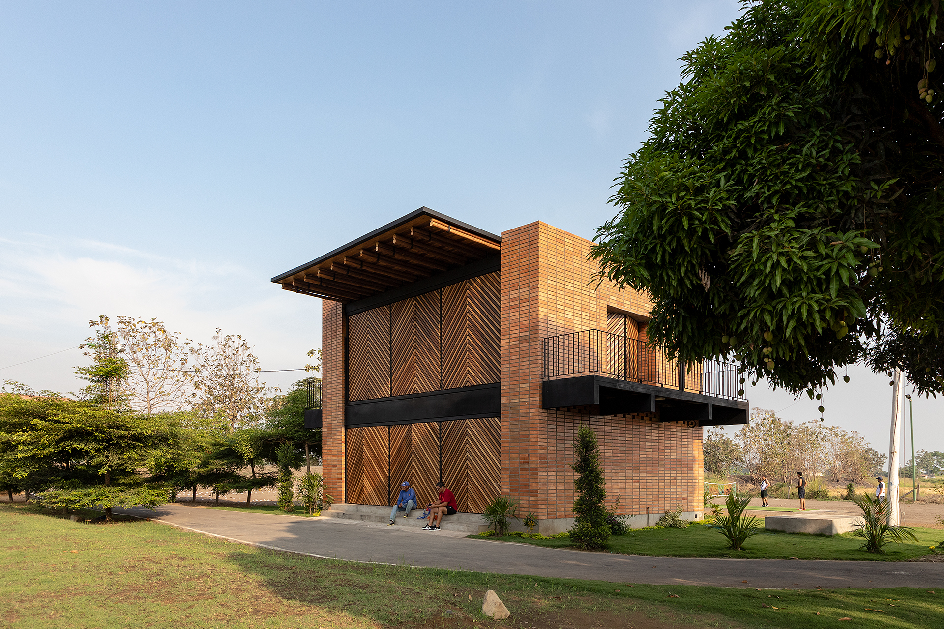 La Pradería Sports Integration Center for Rural Areas / Natura Futura Arquitectura-22