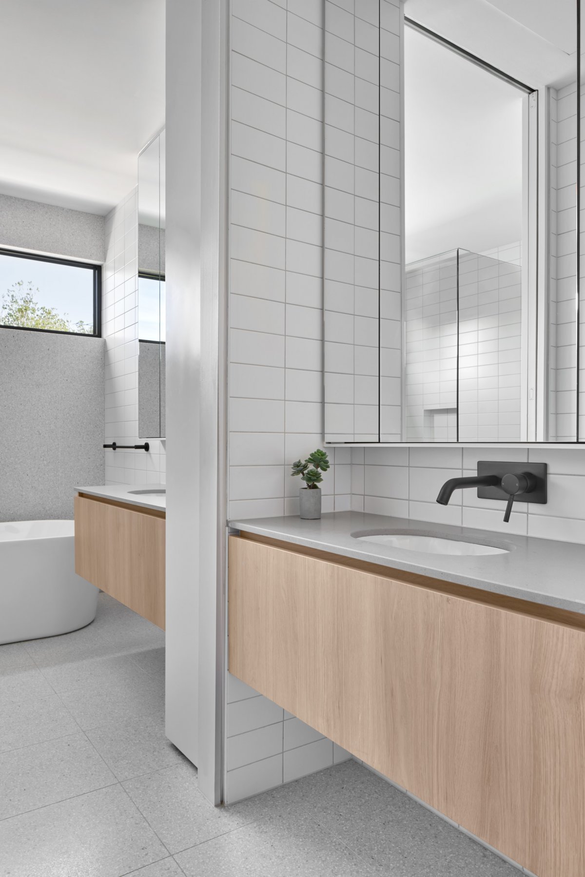 Hillside House | 简约主义与自然光完美融合的墨尔本住宅设计-27