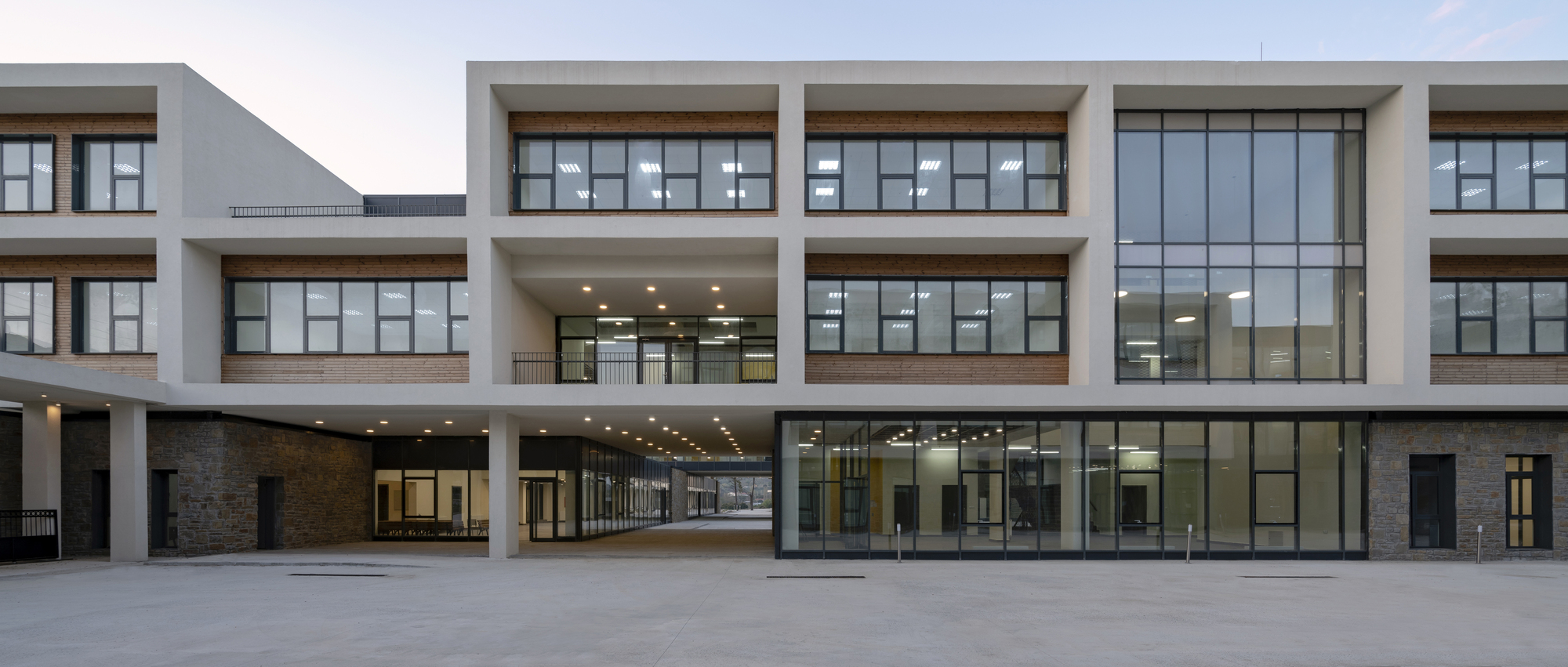 Gökçeada High School Campus  / PAB Architects-8