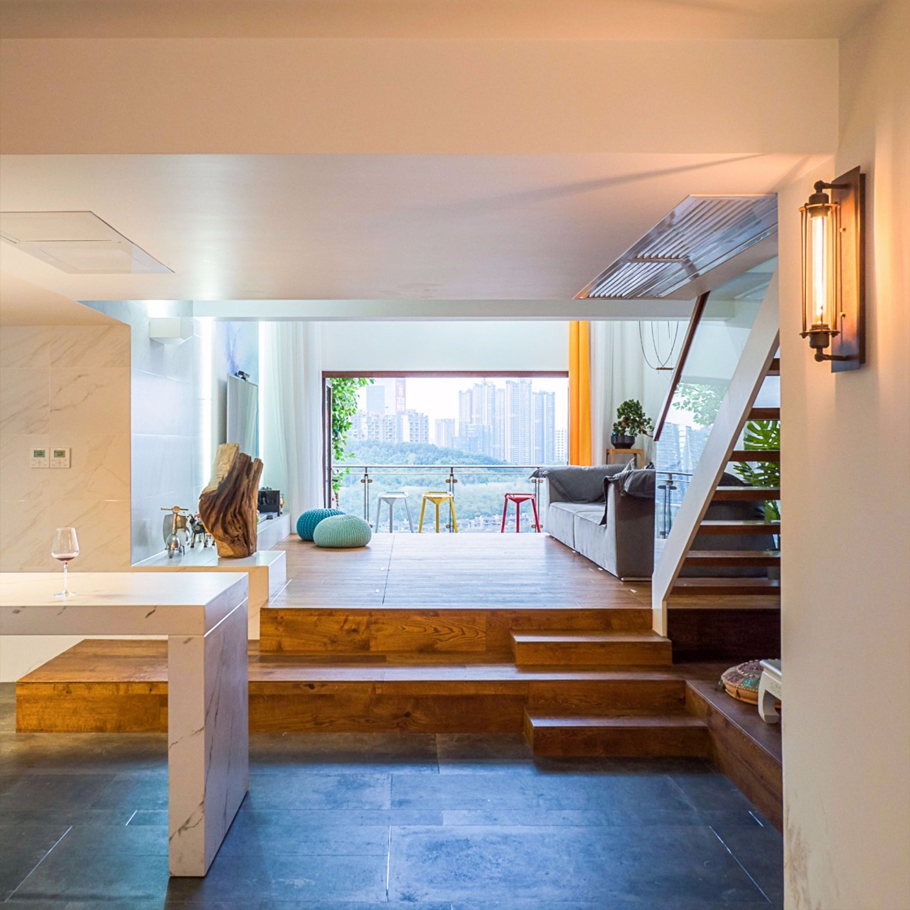 他在20楼挖池塘、造园子丨把家改成空中花园-12