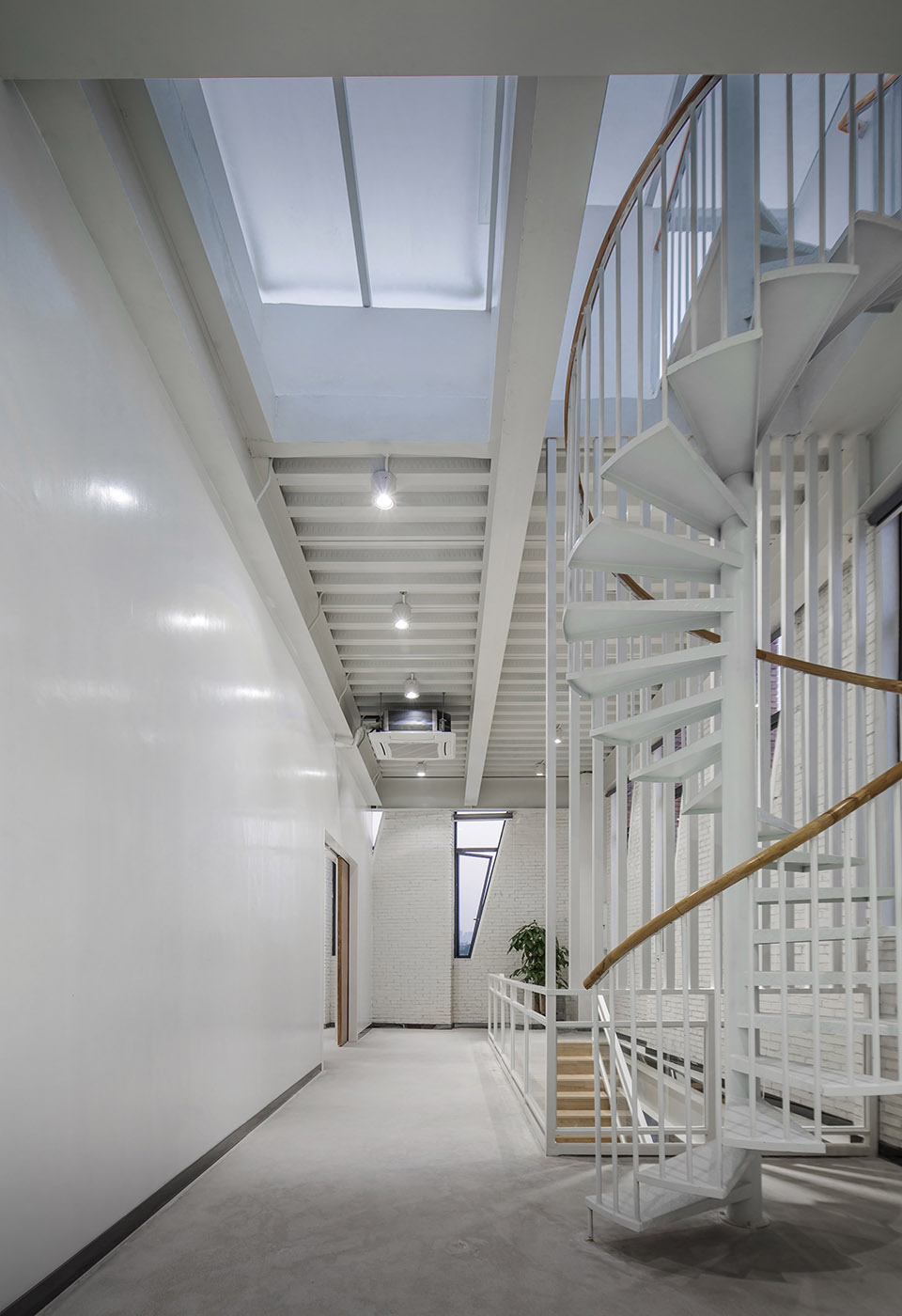 广州北岛创意园管理中心丨中国广州丨互建筑-73